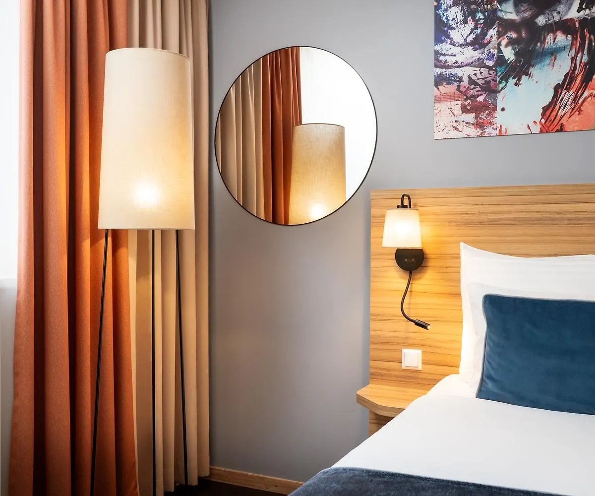 Leonardo Hotel Vienna Schonbrunn 4*,